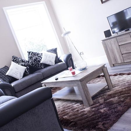 Lux Aparts Wakefield Central ภายนอก รูปภาพ