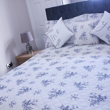Lux Aparts Wakefield Central ภายนอก รูปภาพ
