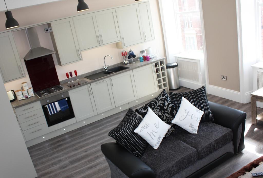 Lux Aparts Wakefield Central ภายนอก รูปภาพ