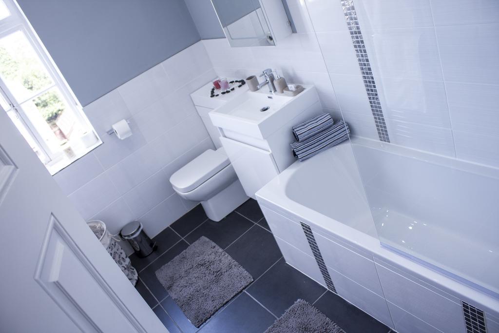 Lux Aparts Wakefield Central ภายนอก รูปภาพ