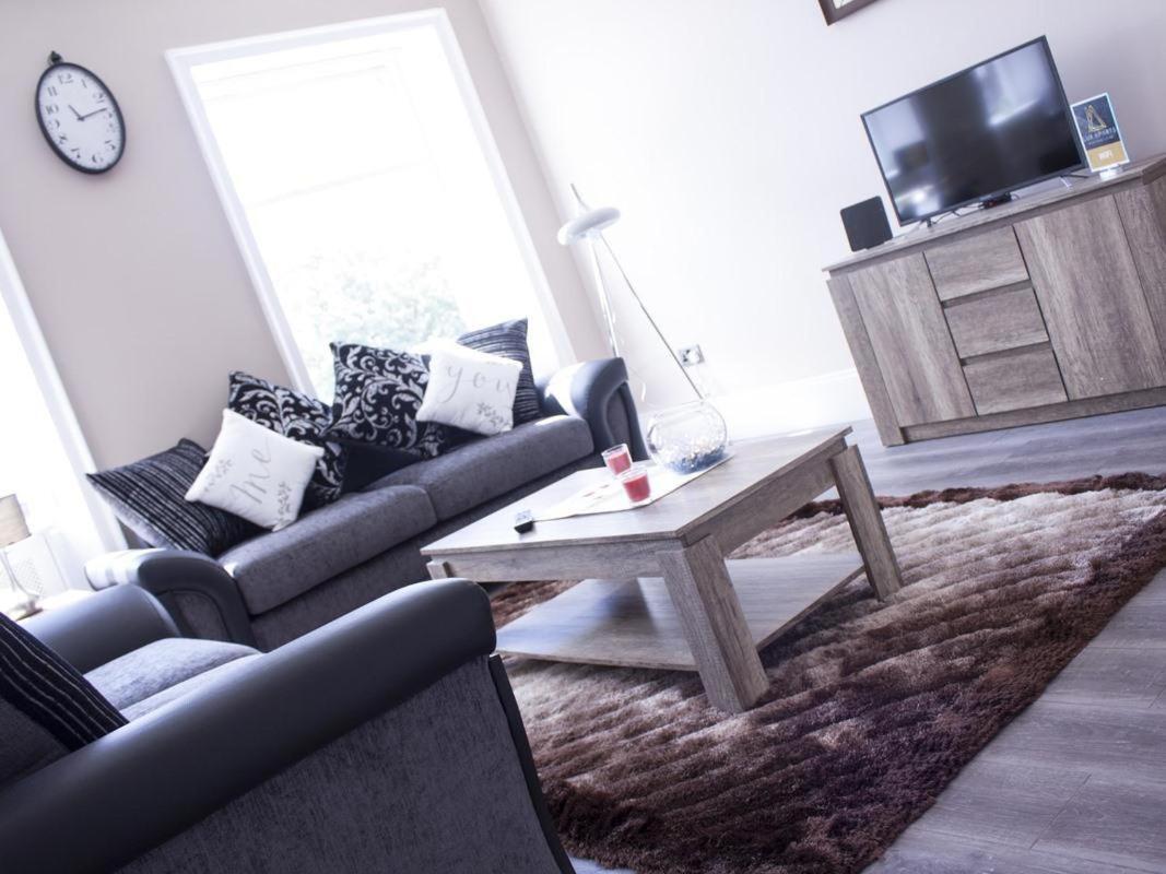 Lux Aparts Wakefield Central ภายนอก รูปภาพ